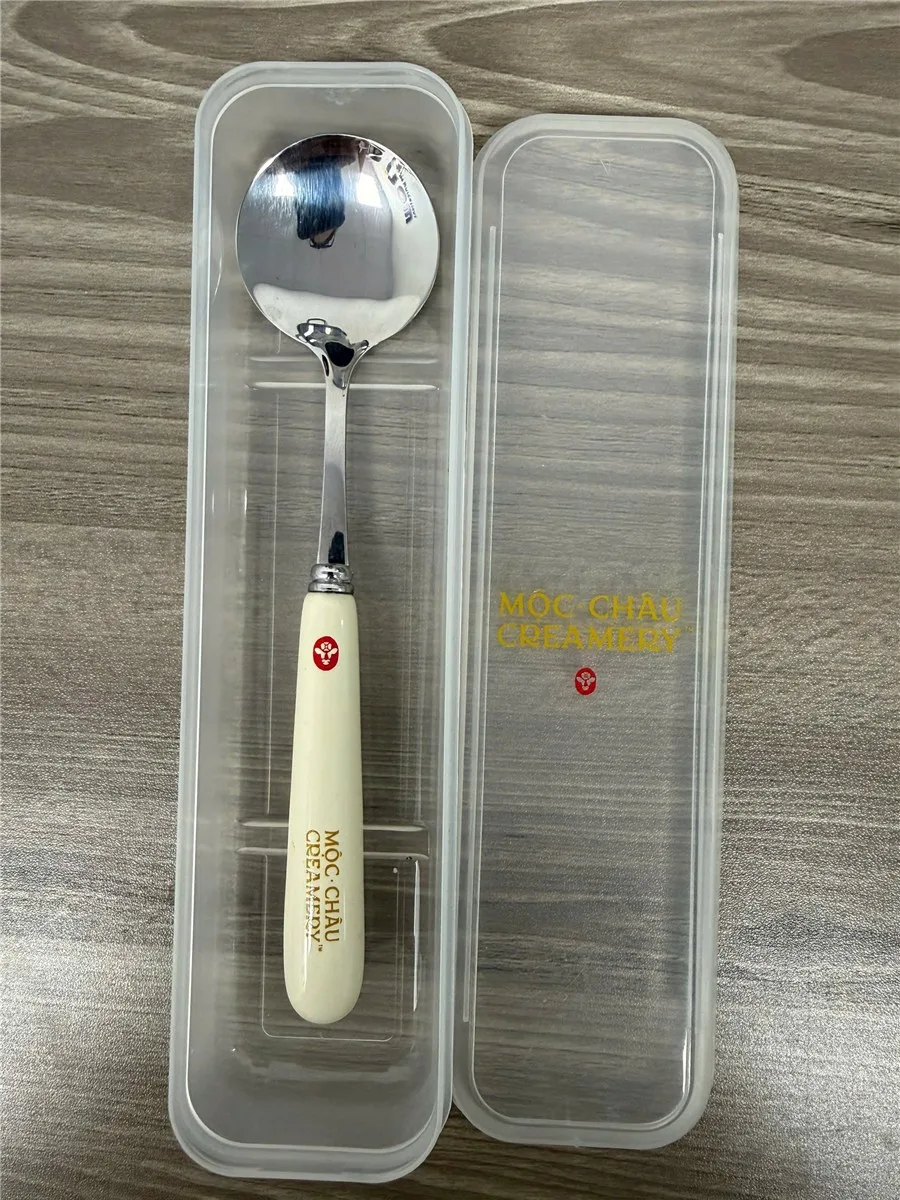 Photo of the Moc Chau Creamery ceramic-handled spoon