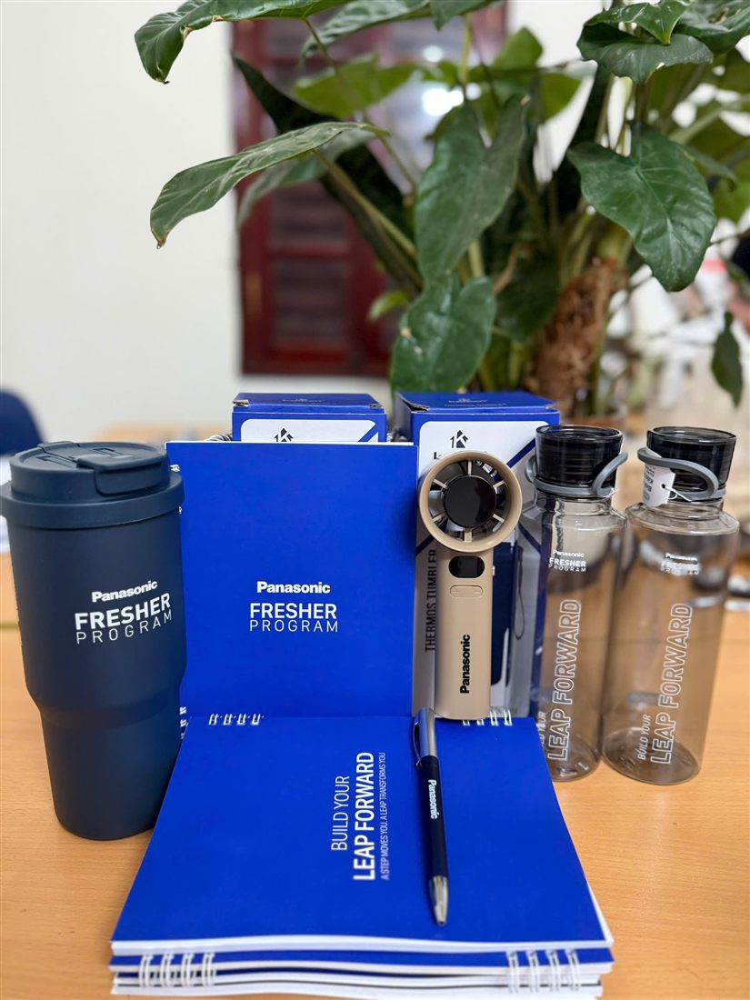 Office gift set with notebook, tumbler, handheld fan and water bottle with printed logo