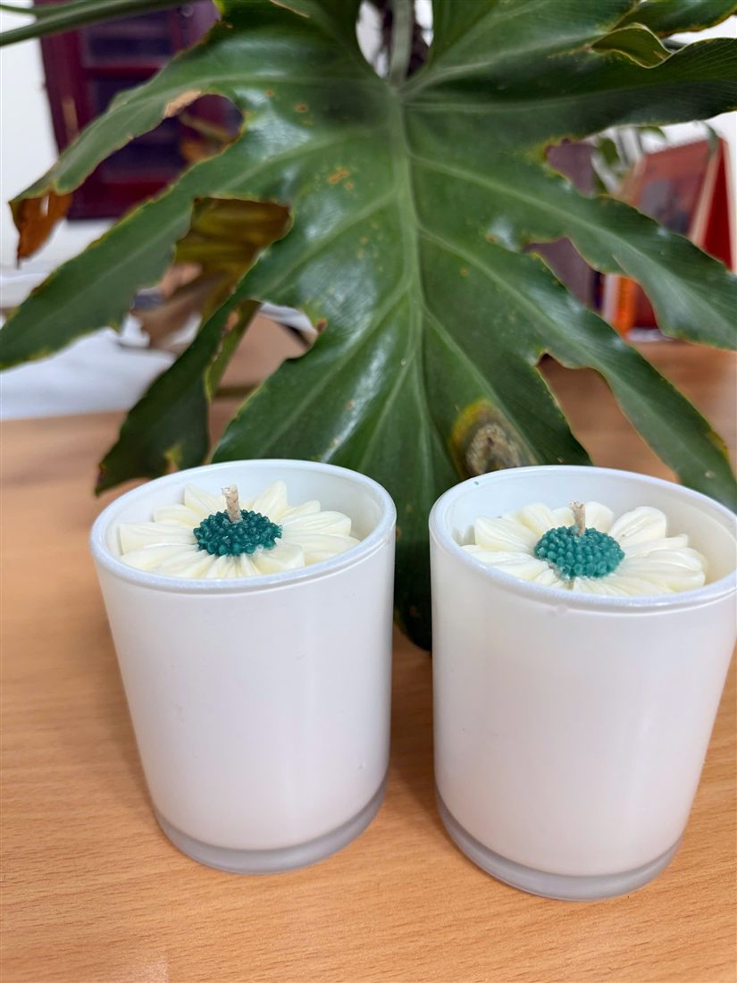 Scented candle as an employee birthday gift