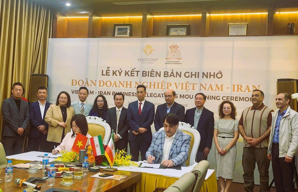 Vietnam - Iran Business Delegations MOU Signing Ceremony